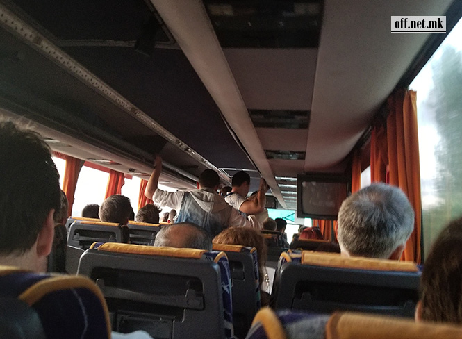 Кога битолската автобуска ќе ти продаде карти до Скопје со бр. 49 и 50 за автобус кој има седишта до 48