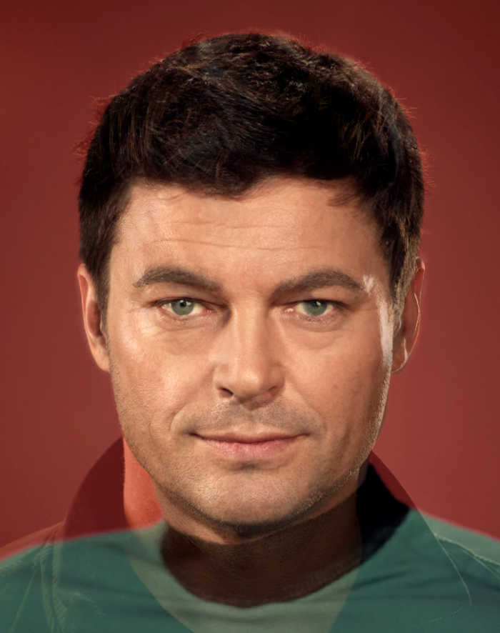 McCoy = DeForest Kelly / Karl Urban