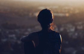 Што значи теоријата „Пушти ги“ и како ги зајакнува границите што ги поставуваме?