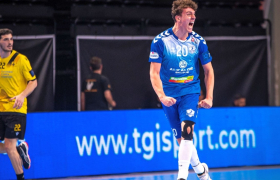 Голема победа на Алкалоид среде Атина пред 9.000 жестоки навивачи