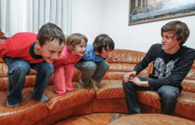 Фото на денот