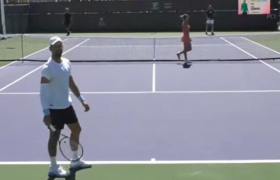 Сабаленка го продолжува шоуто, му прекина тренинг на Ѓоковиќ