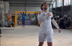 Хет-трикот на Валверде во гаража