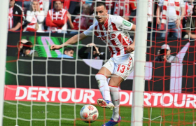 Некој ми го смалил голот?