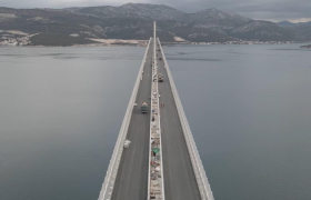 Хрватите го завршија Пељешки мост