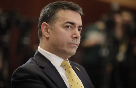 Човекот што ни ја отвори раната, сега жали што многу сол ни сипаат во неа