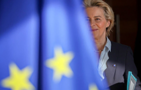 Европската комисија скришно преговара со лобисти