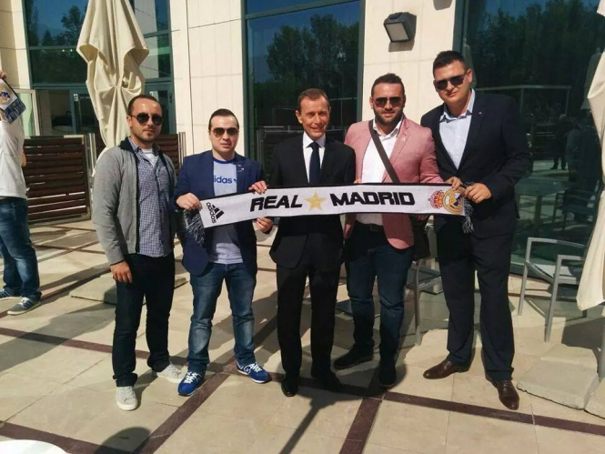 Со легендарниот Емилио Бутрагењо